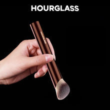 Load image into Gallery viewer, Hourglass No.21 Ambient Soft Glow Foundation Brush